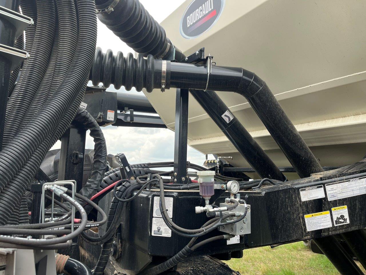 2025 Bourgault 3335QDA PLX MRB ID 76'10" w/ 9950 Air Drill