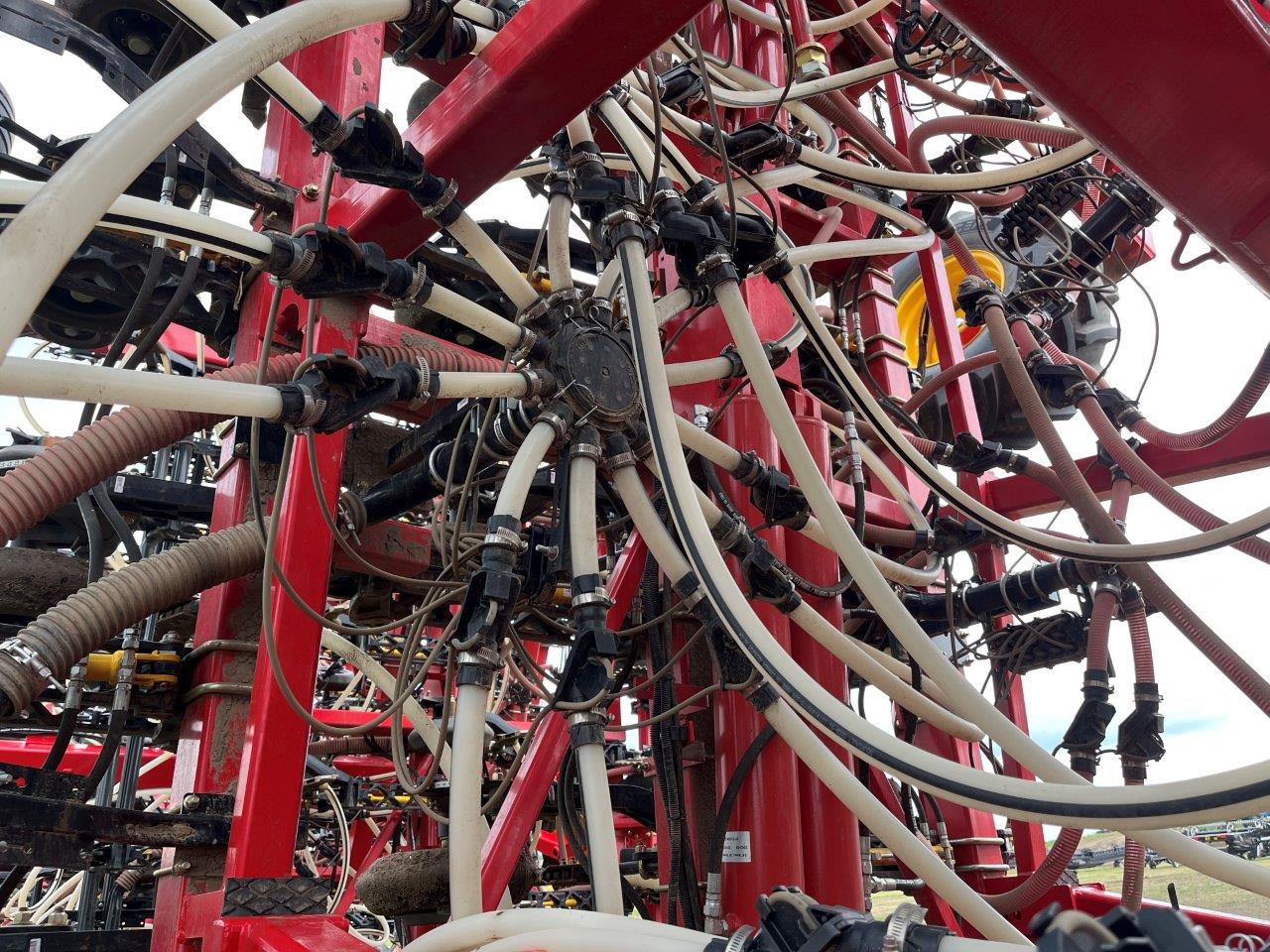 2025 Bourgault 3335QDA PLX MRB ID 76'10" w/ 9950 Air Drill