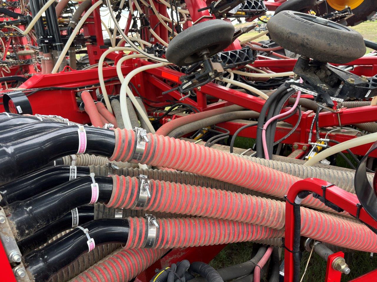 2025 Bourgault 3335QDA PLX MRB ID 76'10" w/ 9950 Air Drill