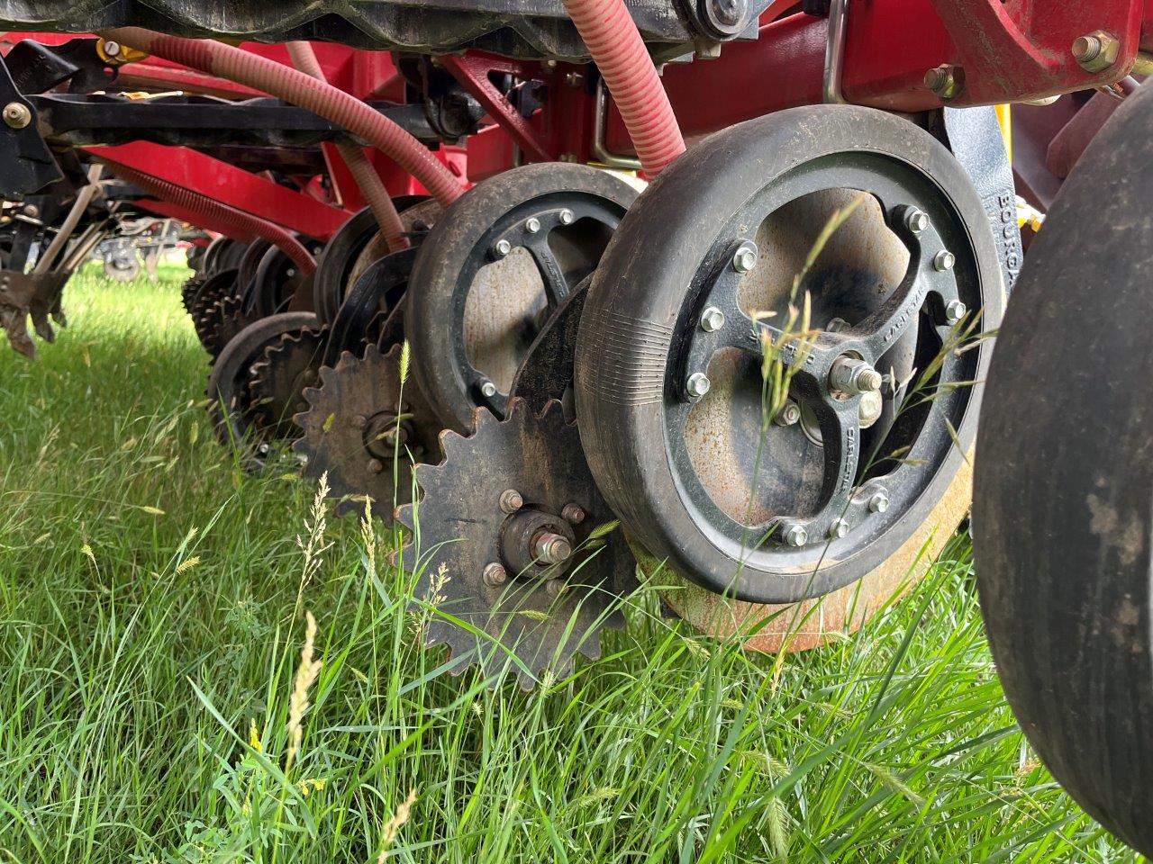 2025 Bourgault 3335QDA PLX MRB ID 76'10" w/ 9950 Air Drill