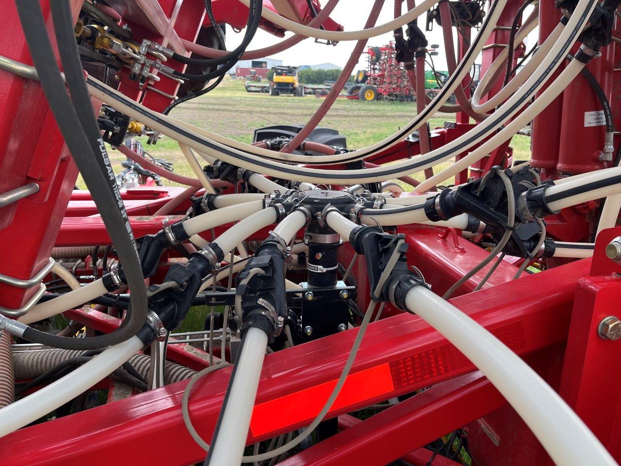 2025 Bourgault 3335QDA PLX MRB ID 76'10" w/ 9950 Air Drill