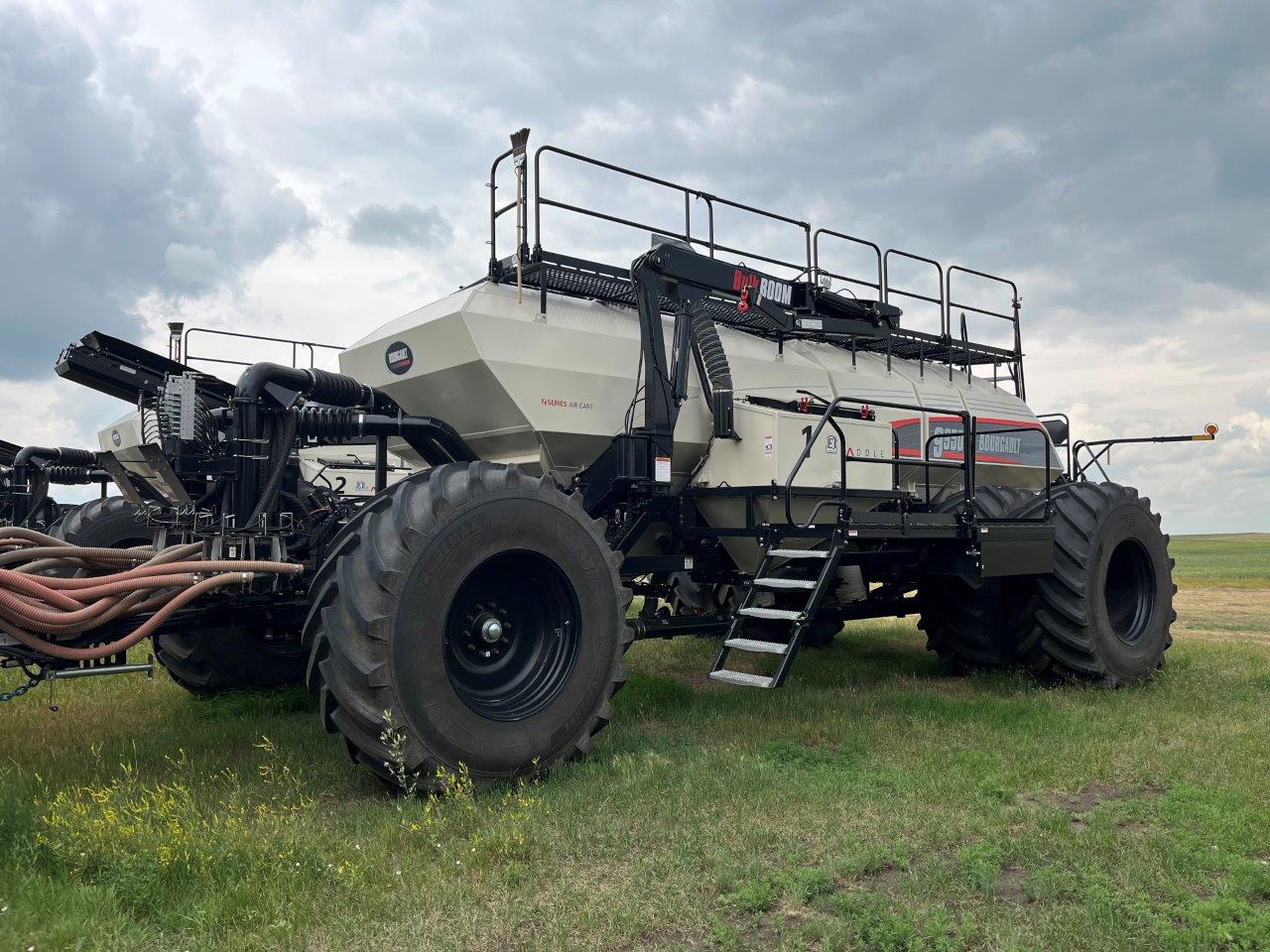 2025 Bourgault 3335QDA PLX MRB ID 76'10" w/ 9950 Air Drill