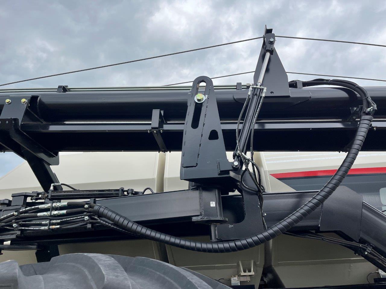 2025 Bourgault 3335QDA PLX MRB ID 76'10" w/ 9950 Air Drill