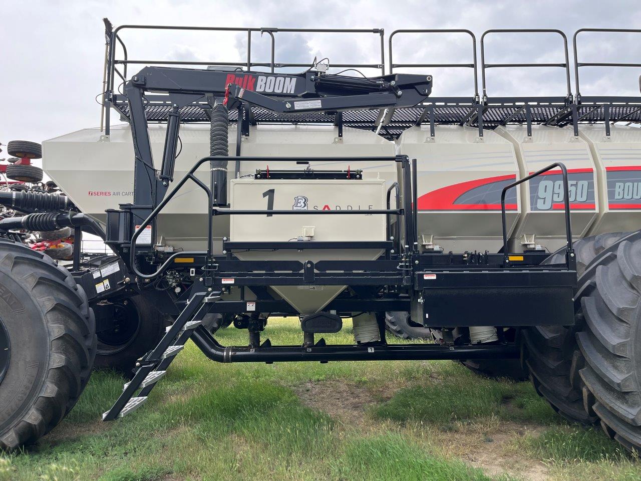 2025 Bourgault 3335QDA PLX MRB ID 76'10" w/ 9950 Air Drill