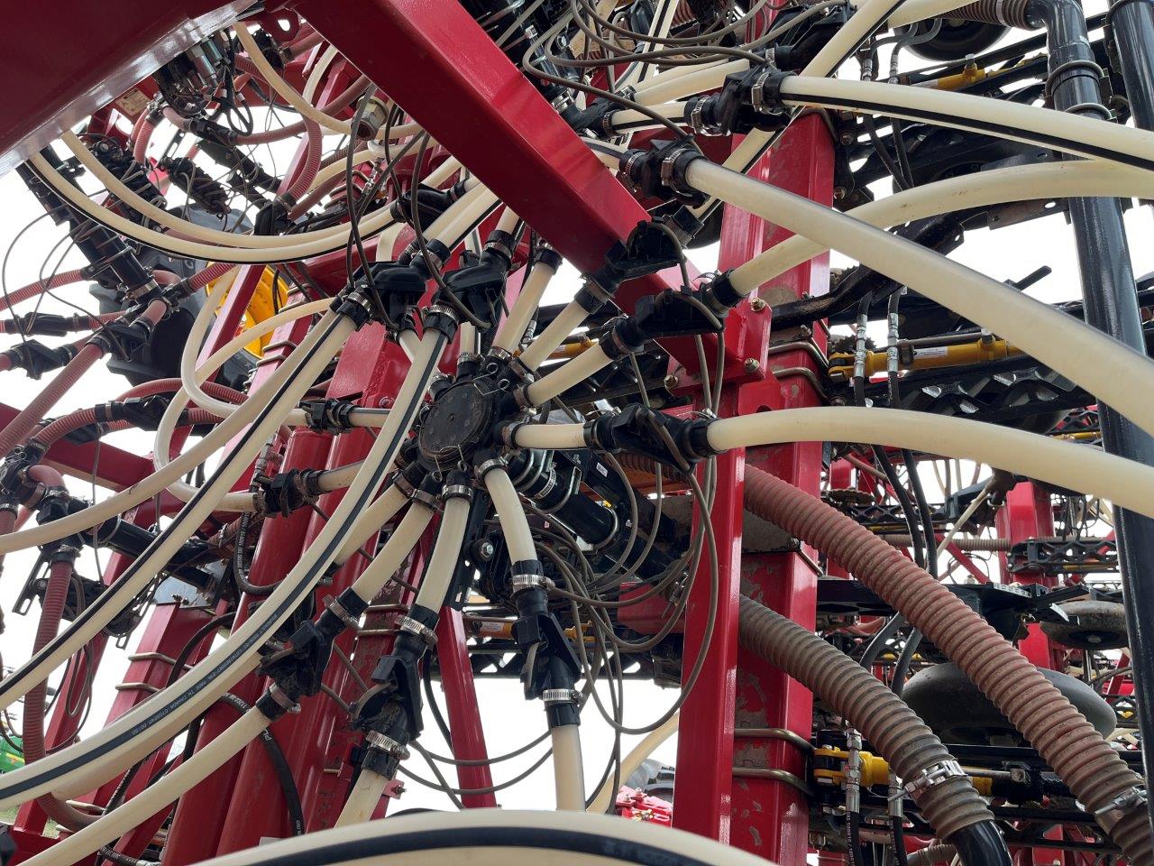 2025 Bourgault 3335QDA PLX MRB ID 76'10" w/ 9950 Air Drill