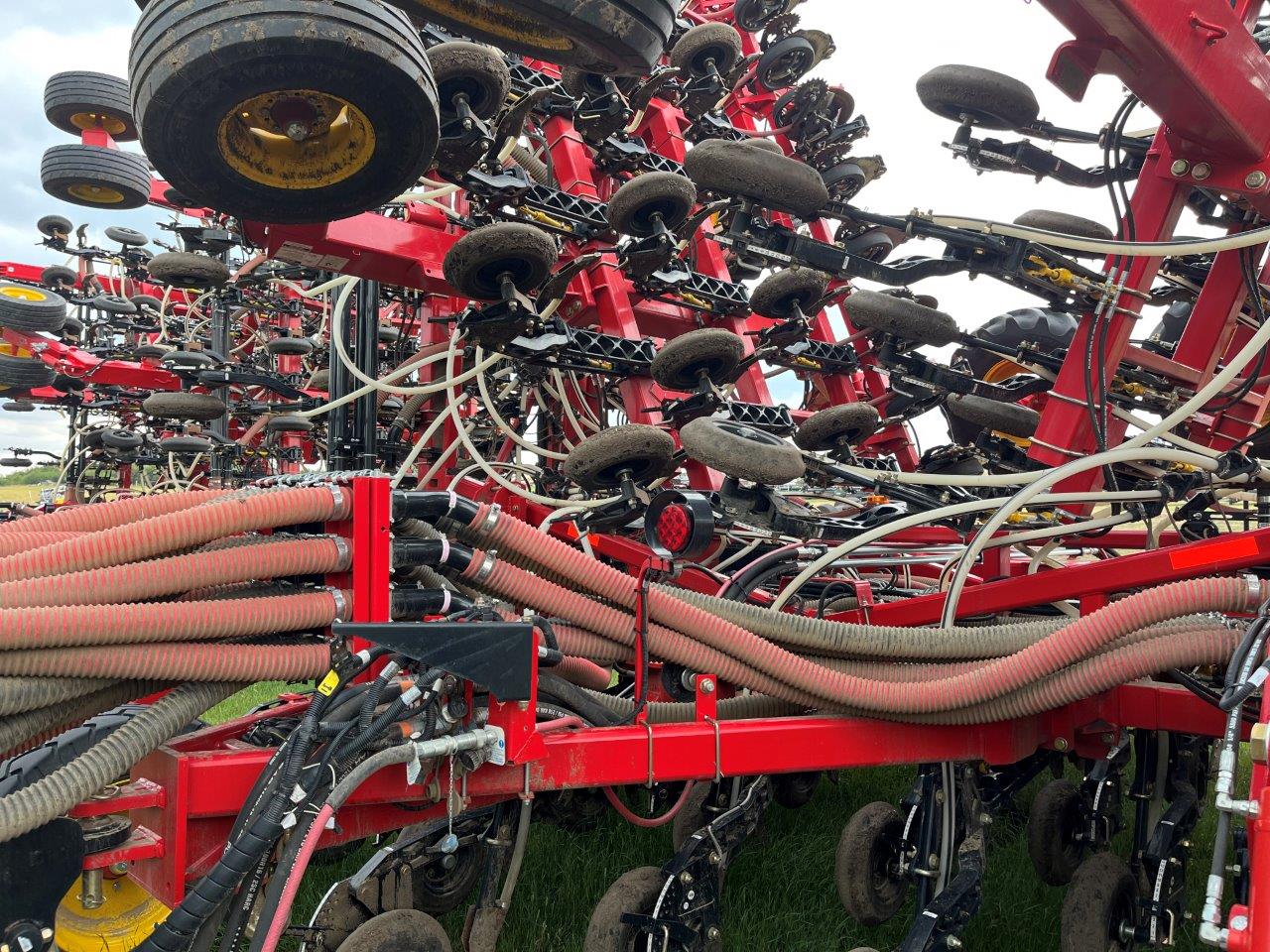 2025 Bourgault 3335QDA PLX MRB ID 76'10" w/ 91300 Air Drill