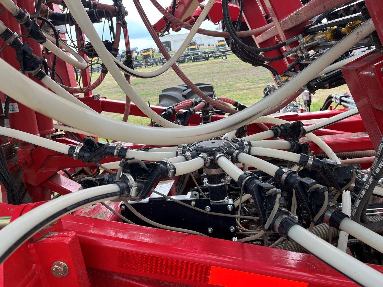 2025 Bourgault 3335QDA PLX MRB ID 76'10" w/ 91300 Air Drill