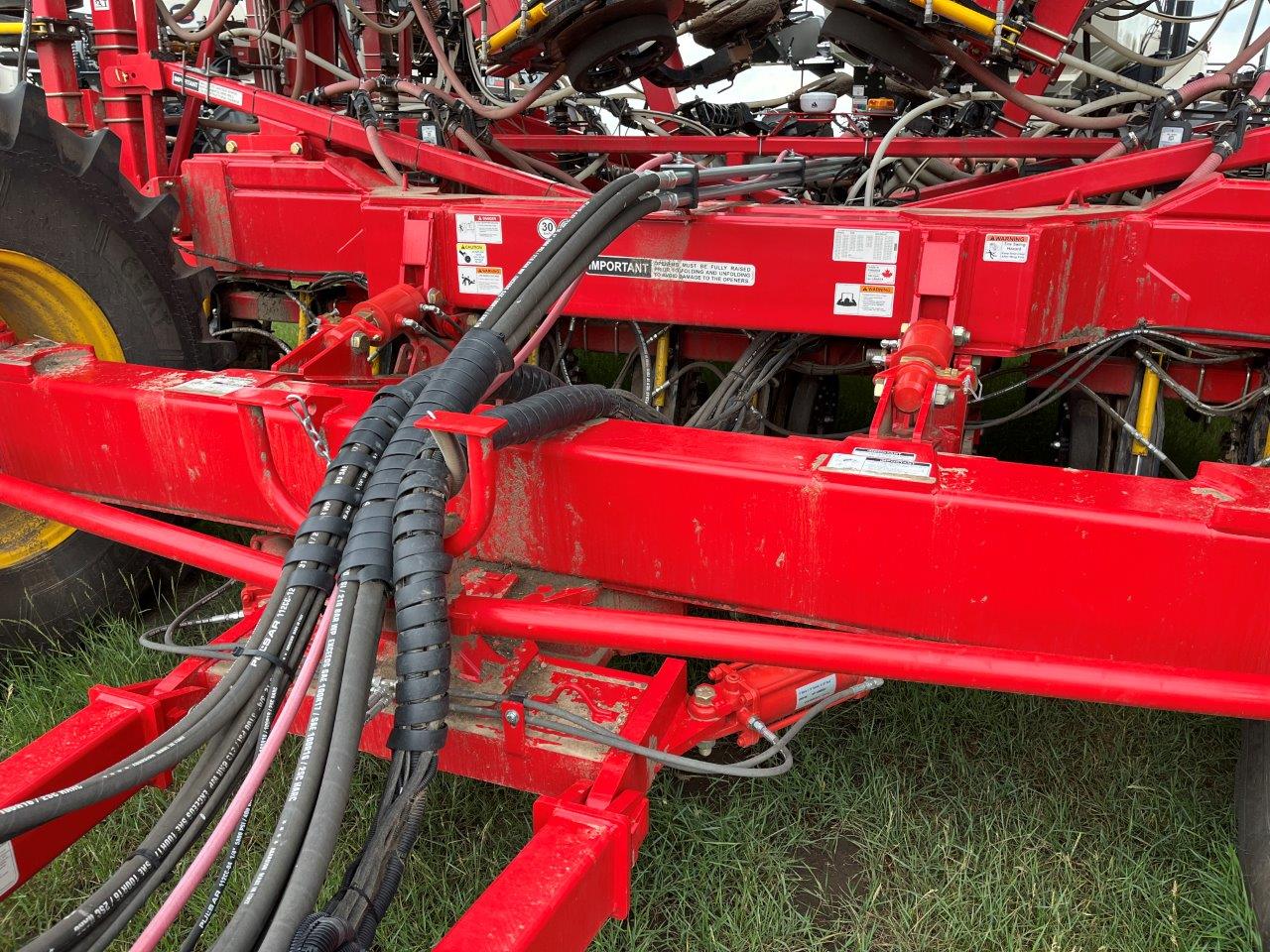 2025 Bourgault 3335QDA PLX MRB ID 76'10" w/ 91300 Air Drill