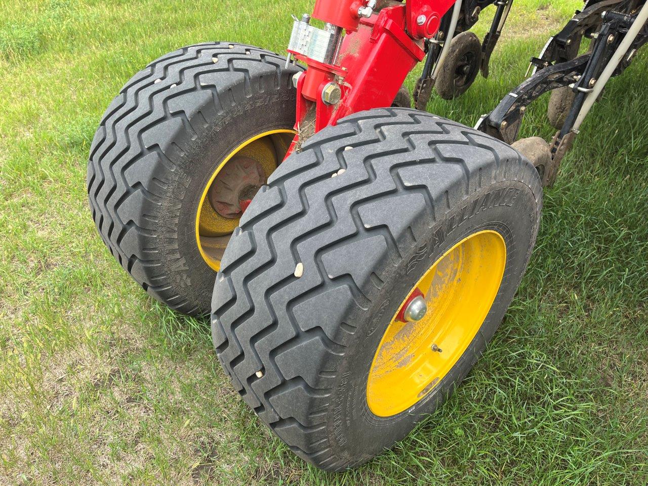 2025 Bourgault 3335QDA PLX MRB ID 76'10" w/ 91300 Air Drill