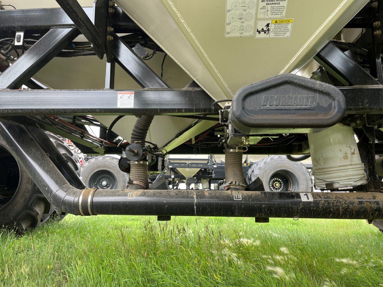 2025 Bourgault 3335QDA PLX MRB ID 76'10" w/ 91300 Air Drill