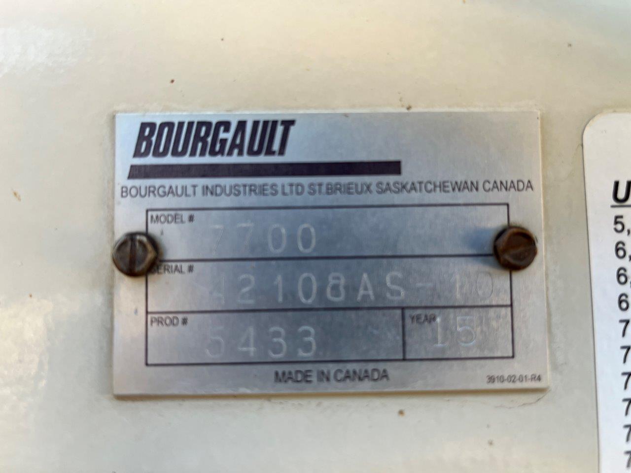 2015 Bourgault 3320XTC 68'12" w/ 7700 Air Drill