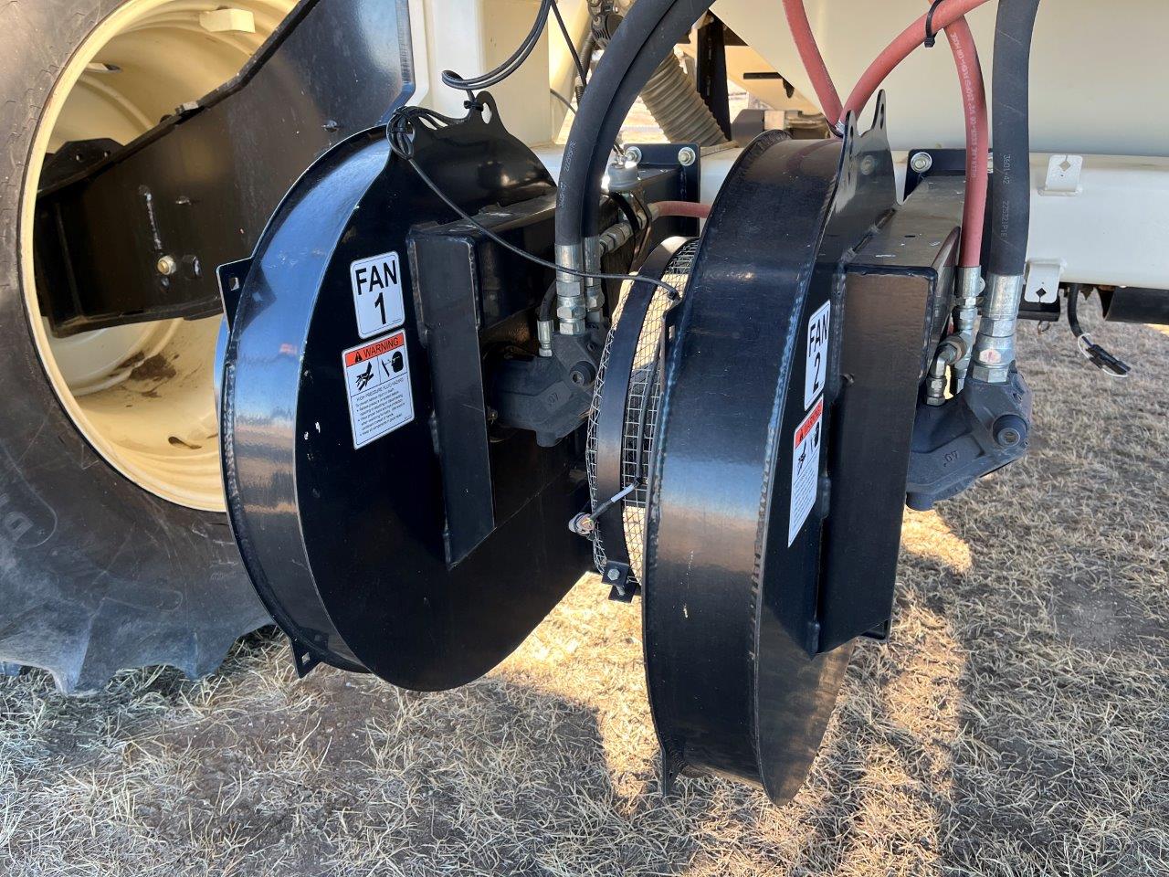 2015 Bourgault 3320XTC 68'12" w/ 7700 Air Drill