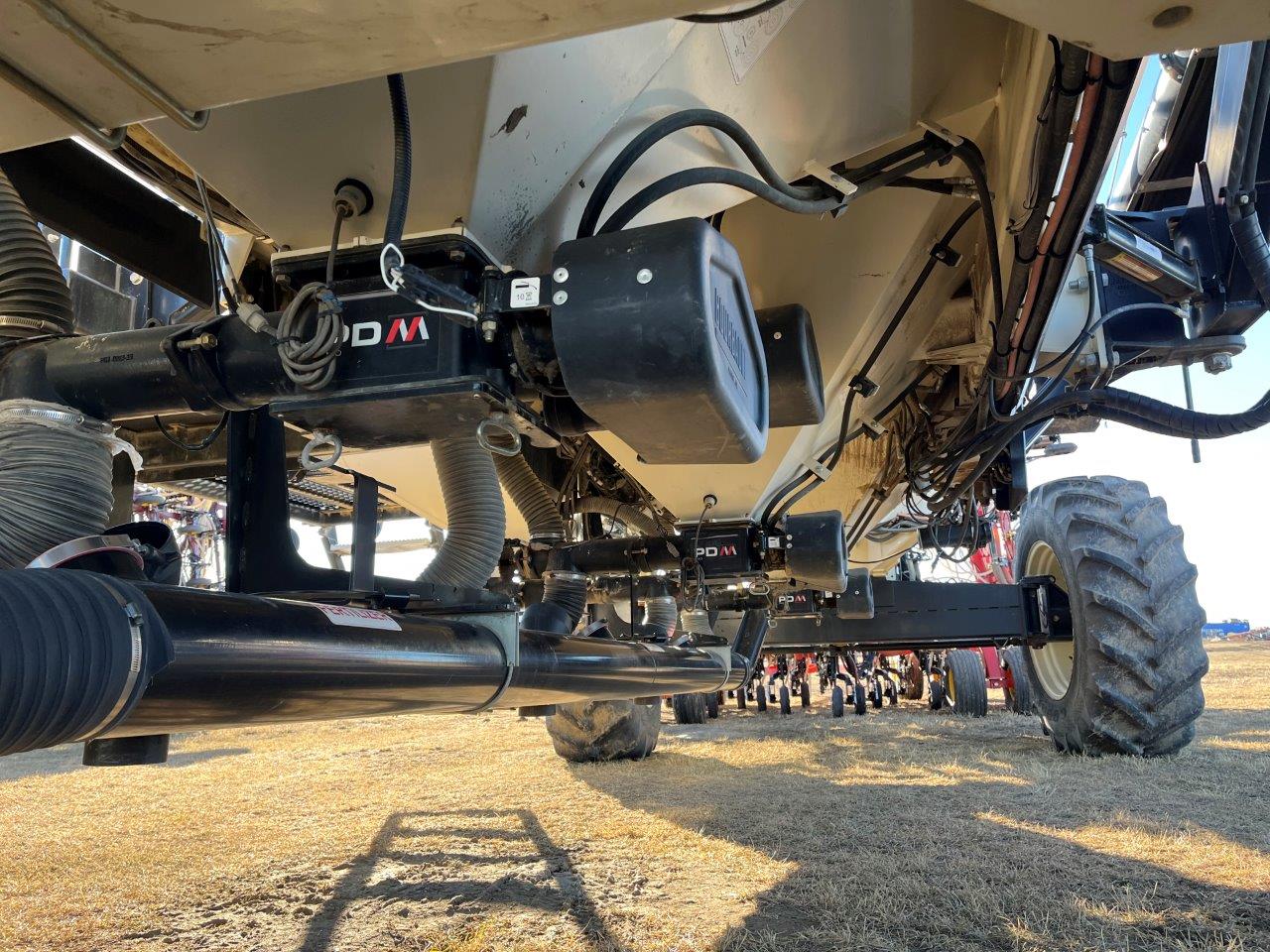 2015 Bourgault 3320XTC 68'12" w/ 7700 Air Drill