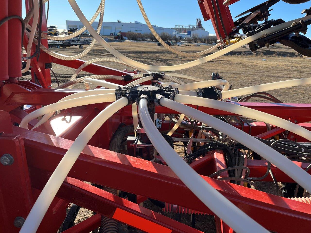 2015 Bourgault 3320XTC 68'12" w/ 7700 Air Drill