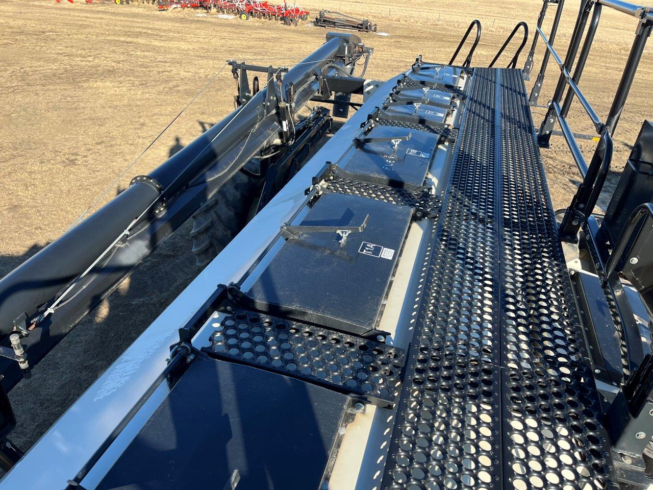 2015 Bourgault 3320XTC 68'12" w/ 7700 Air Drill