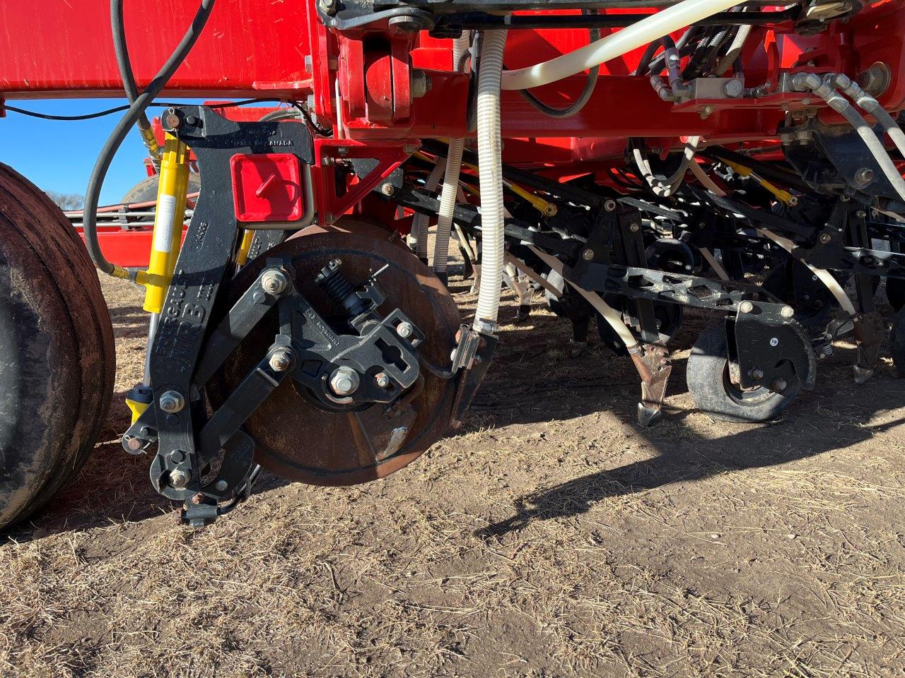 2015 Bourgault 3320XTC 68'12" w/ 7700 Air Drill