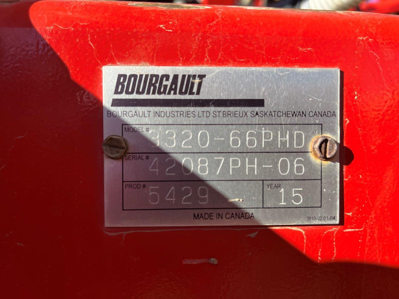 2015 Bourgault 3320XTC 68'12" w/ 7700 Air Drill