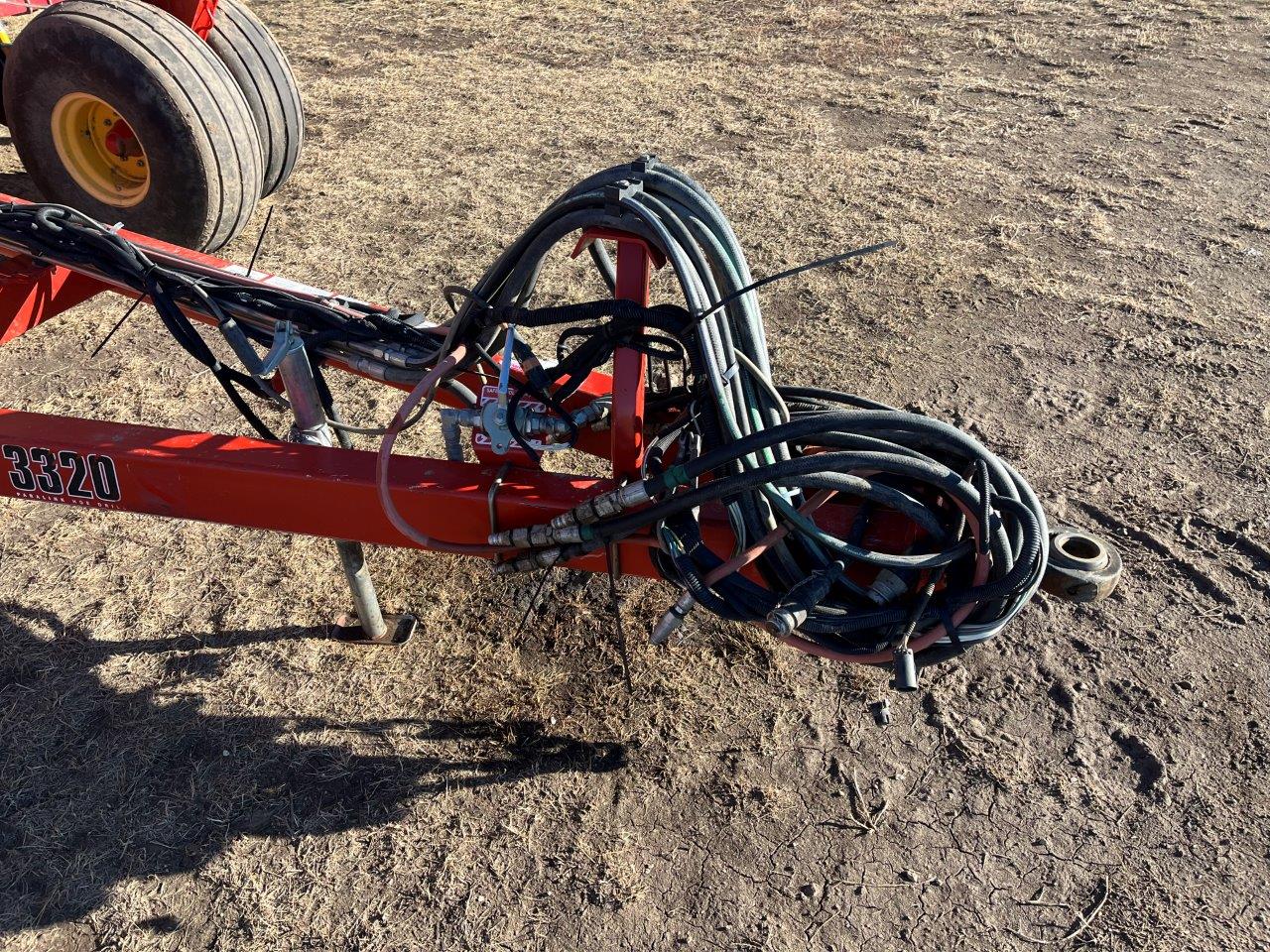 2015 Bourgault 3320XTC 68'12" w/ 7700 Air Drill