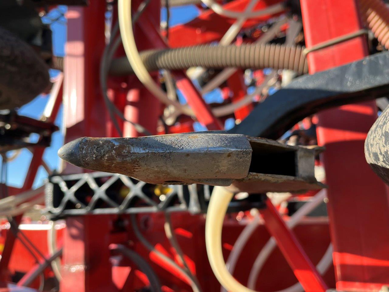 2015 Bourgault 3320XTC 68'12" w/ 7700 Air Drill