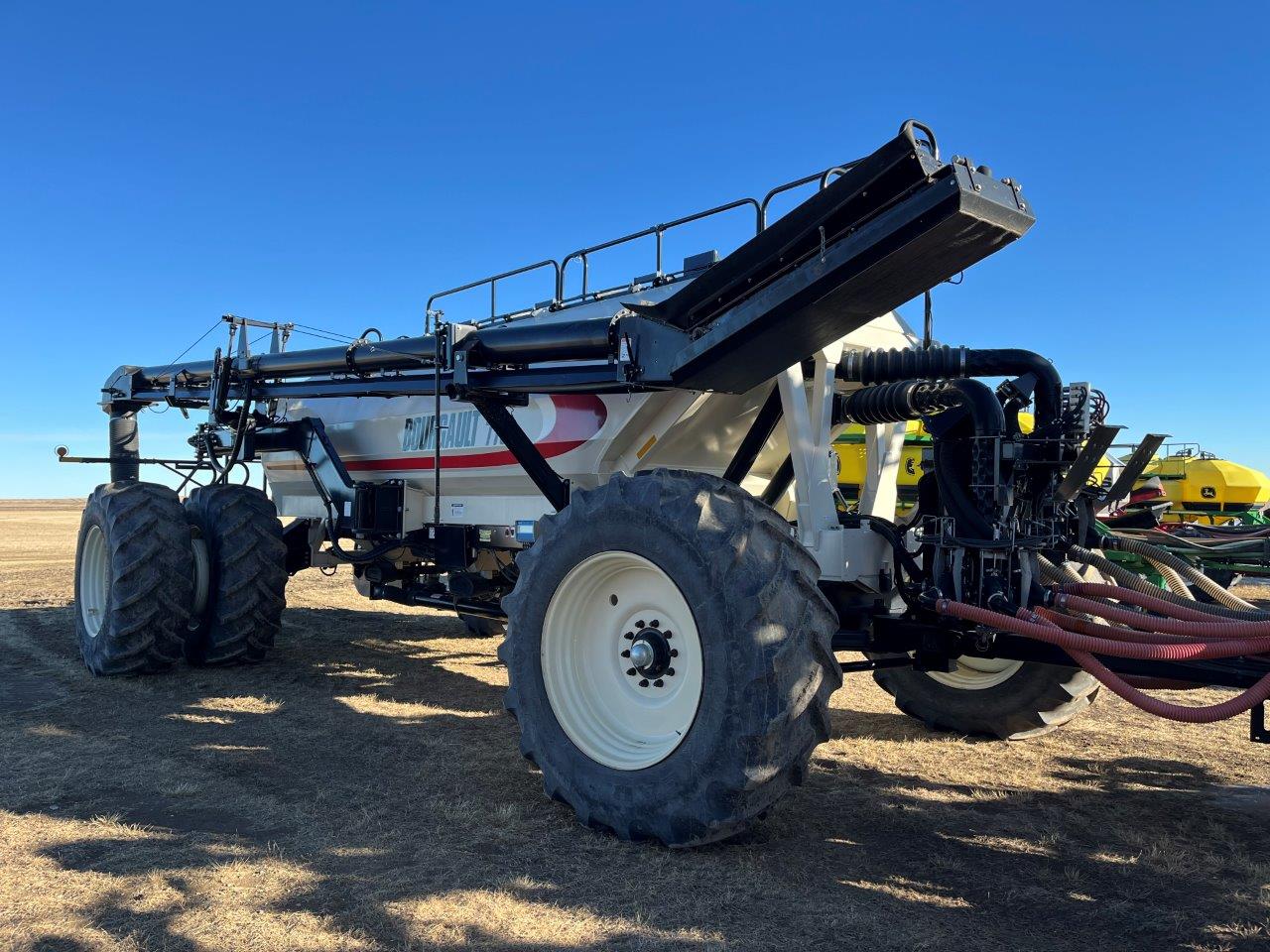 2015 Bourgault 3320XTC 68'12" w/ 7700 Air Drill