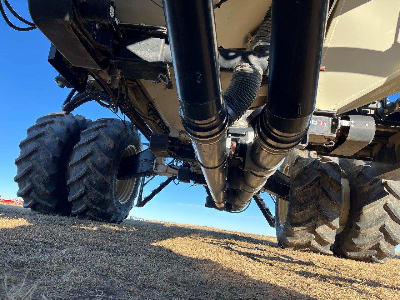 2015 Bourgault 3320XTC 68'12" w/ 7700 Air Drill