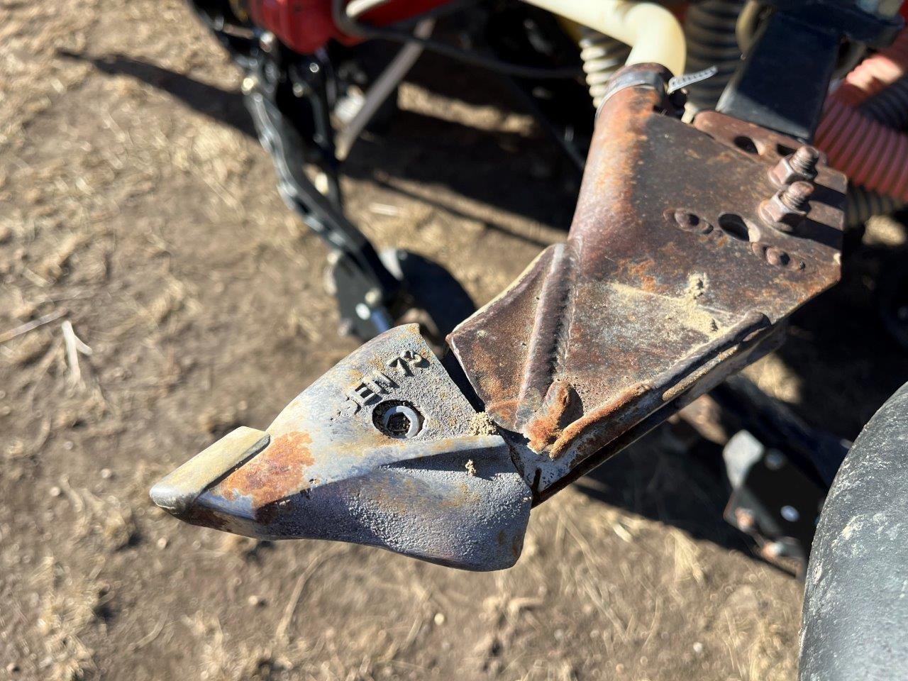 2015 Bourgault 3320XTC 68'12" w/ 7700 Air Drill