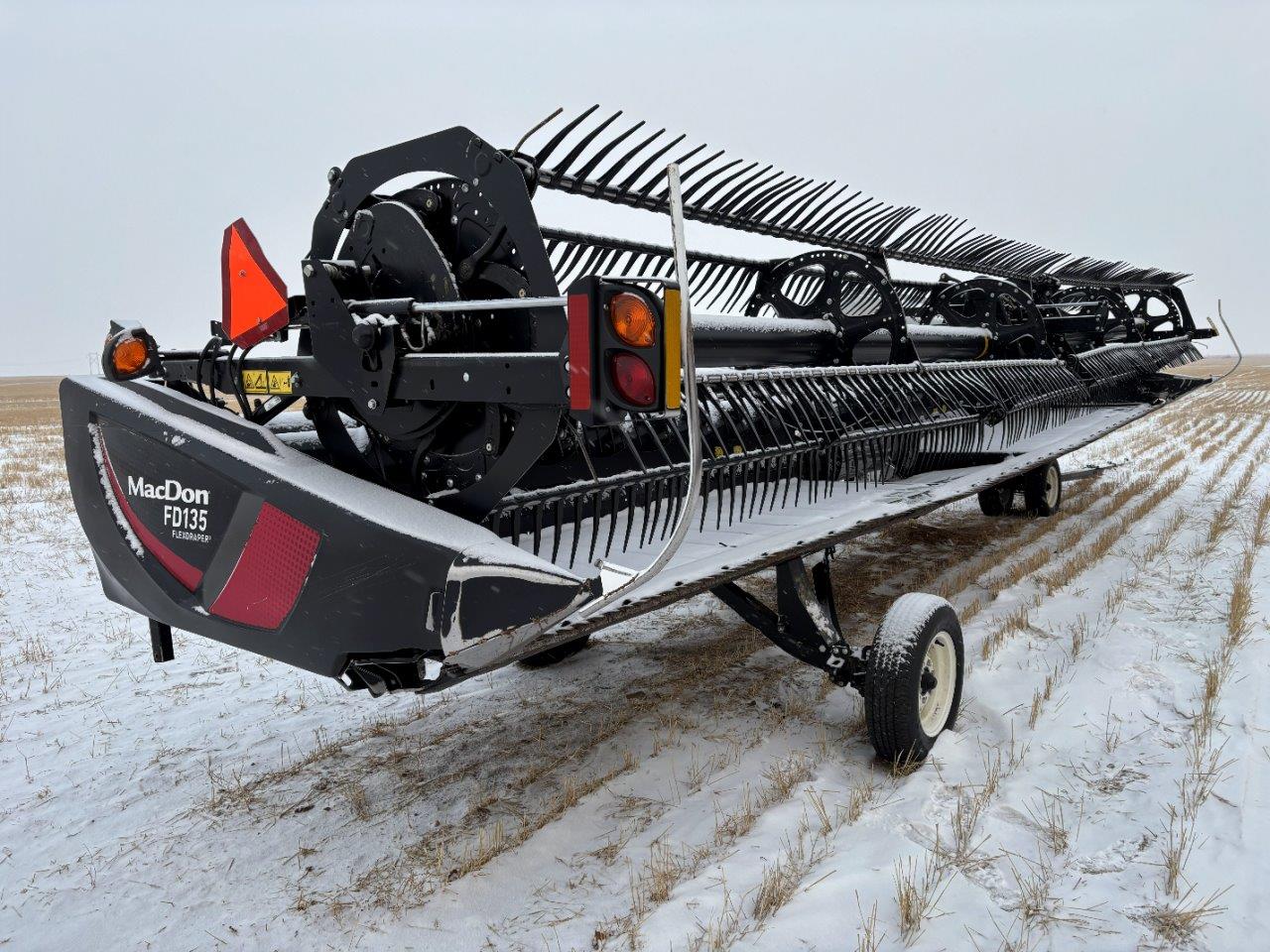 2018 MacDon FD135 SK CNH-6 Header Draper Flex