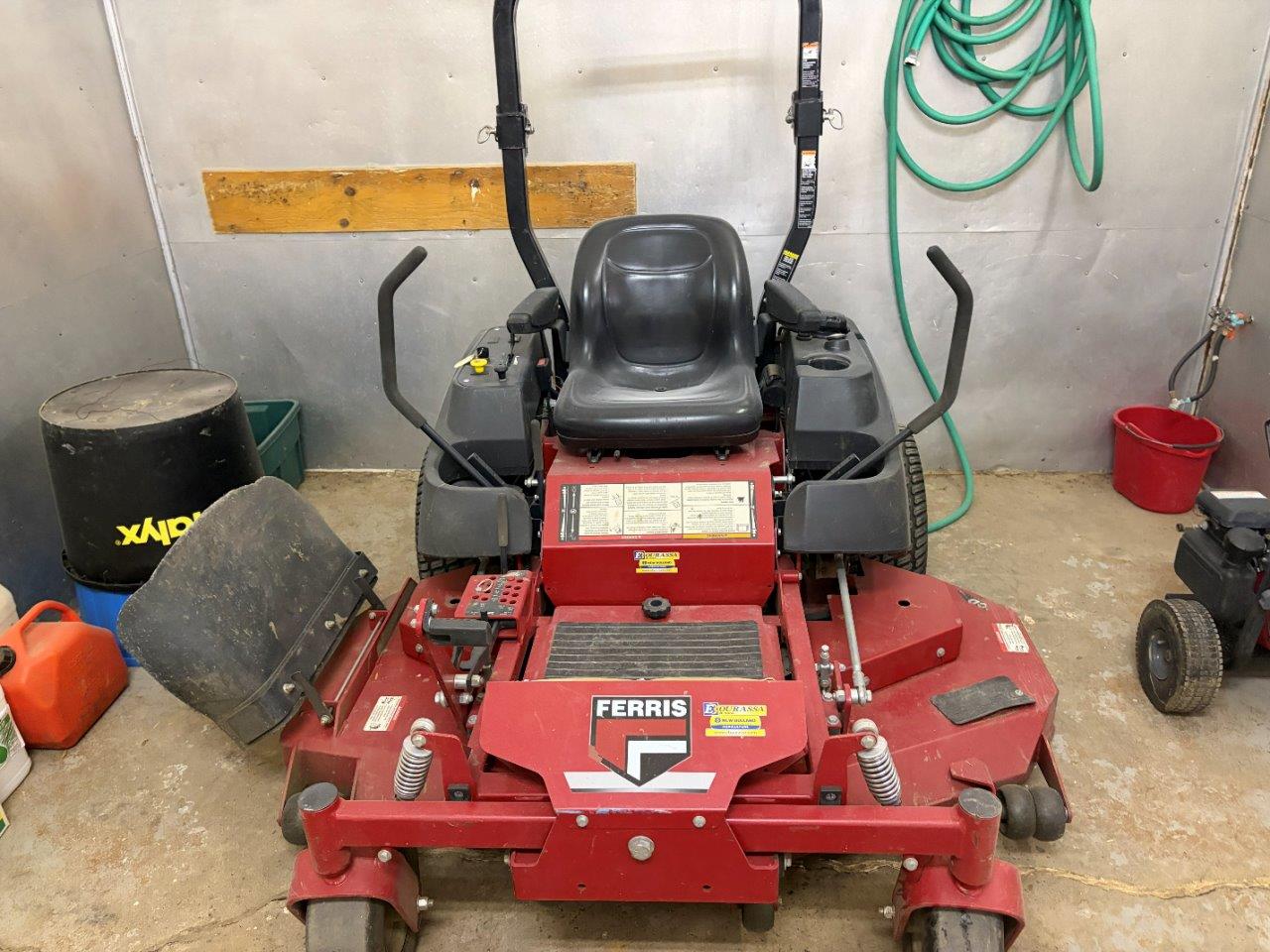 2017 Ferris IS700Z - 61" Mower/Zero Turn