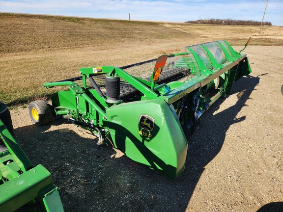 2019 John Deere 615P Header Combine