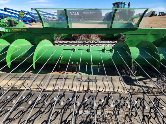 2019 John Deere 615P Header Combine