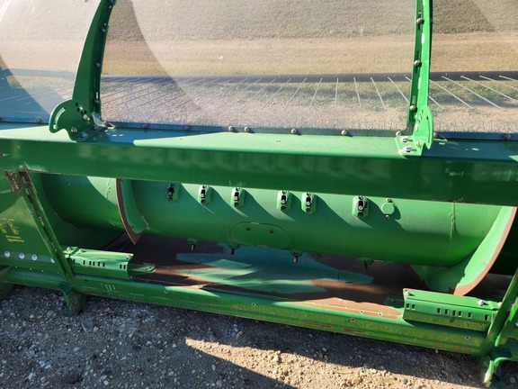 2019 John Deere 615P Header Combine