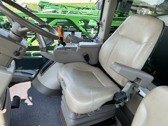 2017 John Deere R4045 Sprayer/High Clearance