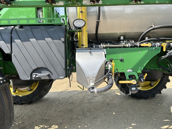 2017 John Deere R4045 Sprayer/High Clearance