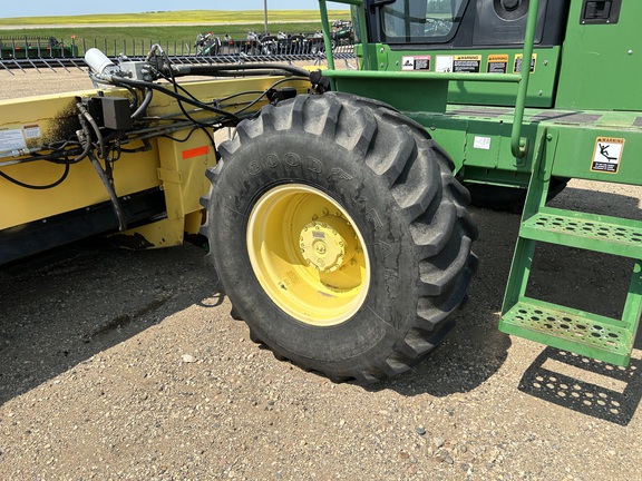 2009 John Deere 4895 Windrower