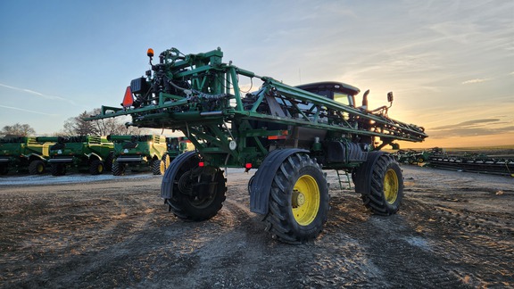 2016 John Deere R4038 Sprayer/High Clearance