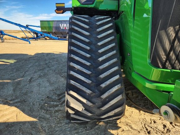 2022 John Deere 9RX 590 Tractor Rubber Track