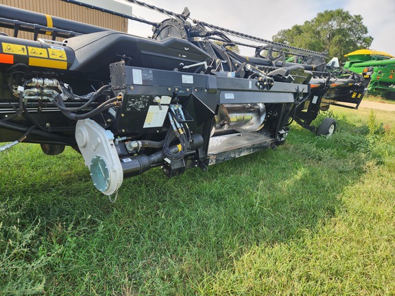 2017 MacDon FD75 Header Combine