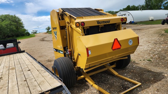 2022 Vermeer 605N Baler/Round