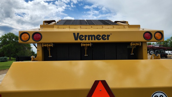 2022 Vermeer 605N Baler/Round