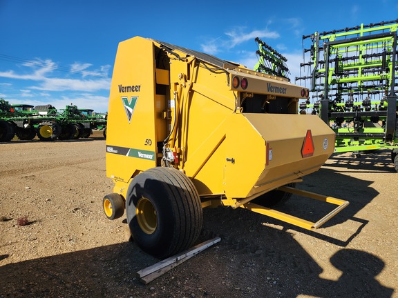 2022 Vermeer 605N Baler/Round