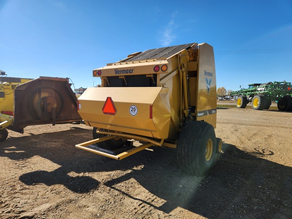 2022 Vermeer 605N Baler/Round