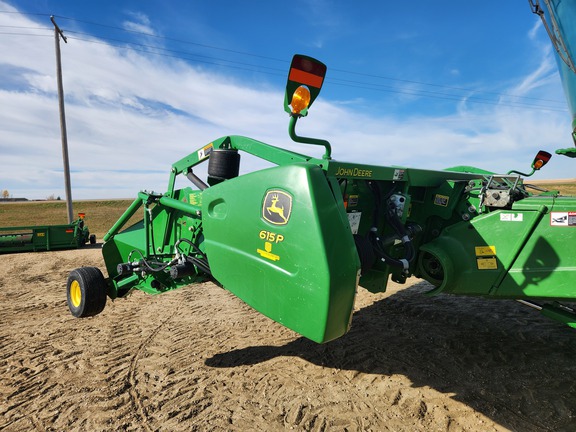 2014 John Deere 615P Header Combine