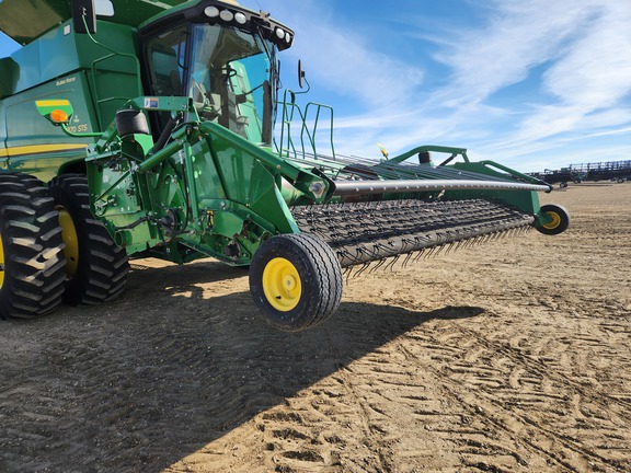 2012 John Deere 615P Header Combine