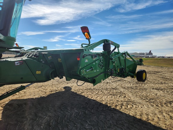 2012 John Deere 615P Header Combine