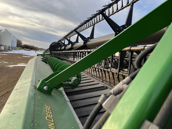 2017 John Deere 635FD Header Combine