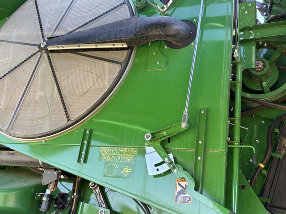 2024 John Deere X9 1000 Combine