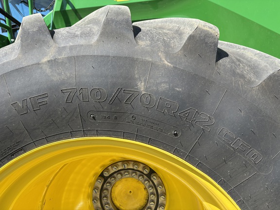 2024 John Deere X9 1000 Combine