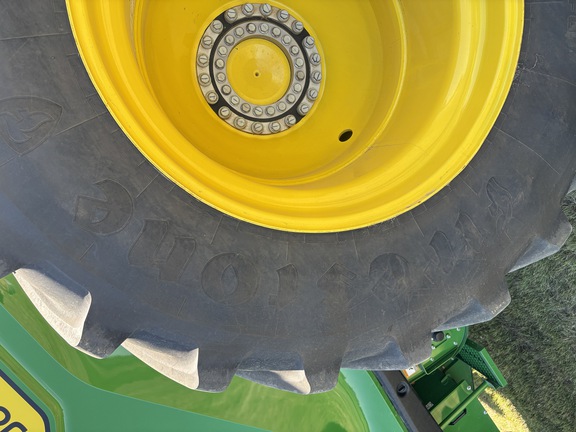 2024 John Deere X9 1000 Combine