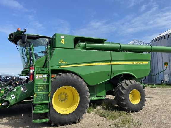 2018 John Deere S780 Combine