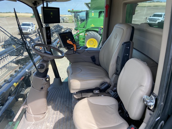 2018 John Deere S780 Combine
